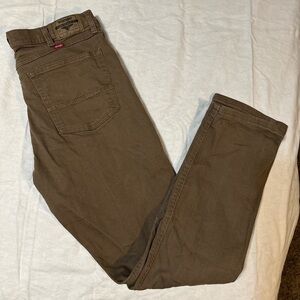 Wrangler Athletic Fit brown Jeans